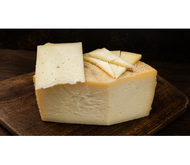 Queso Curado Artesano de Oveja | Oro en World Cheese Awards 24-25